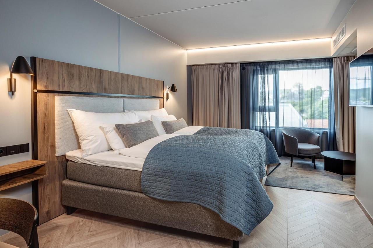 Quality Hotel Grand Larvik Esterno foto