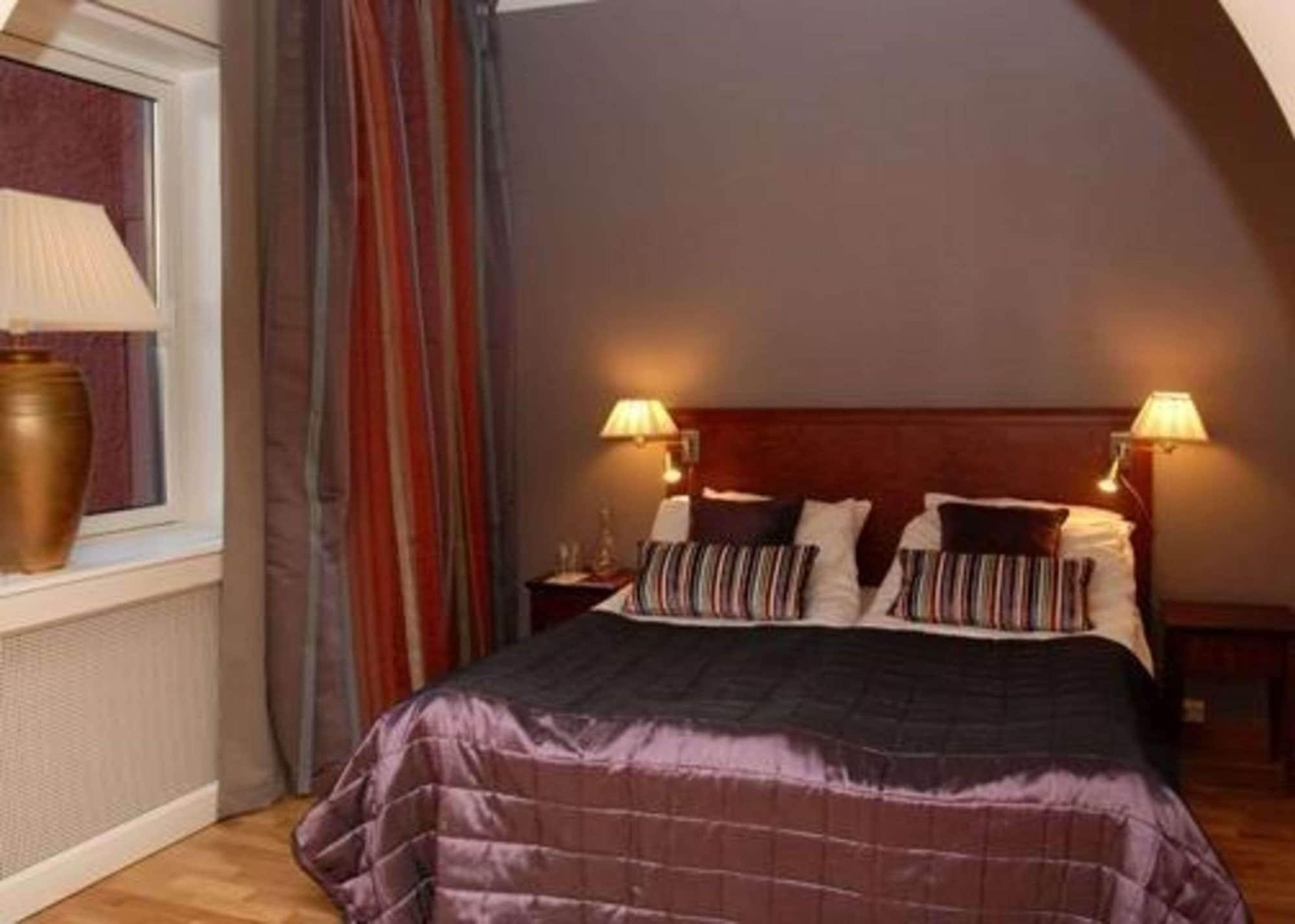 Quality Hotel Grand Larvik Esterno foto