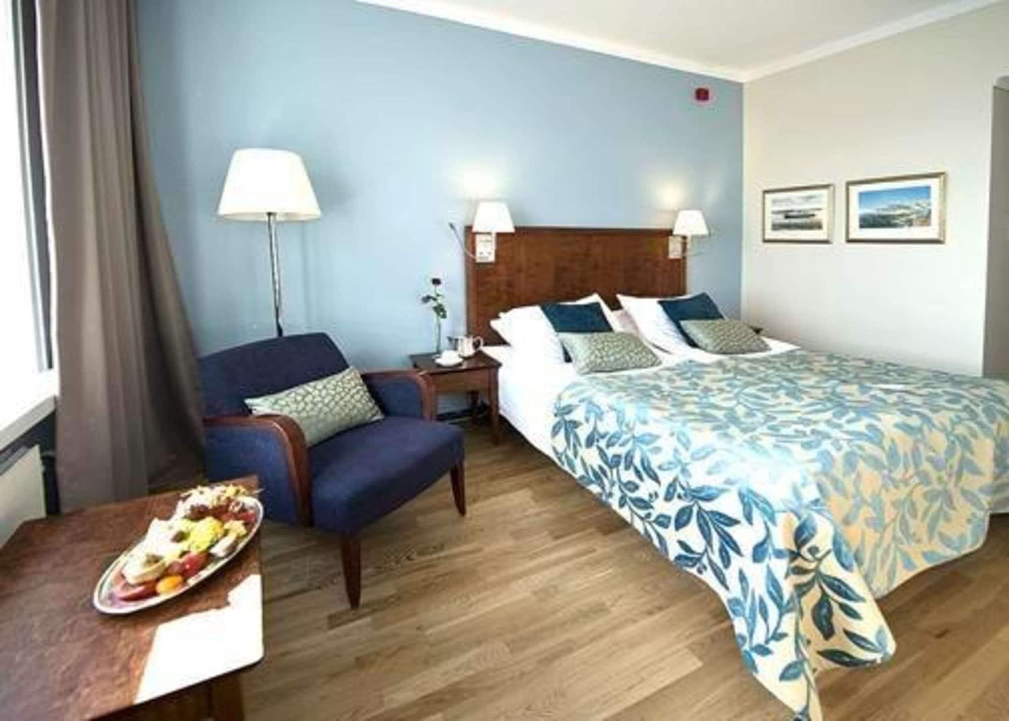 Quality Hotel Grand Larvik Esterno foto