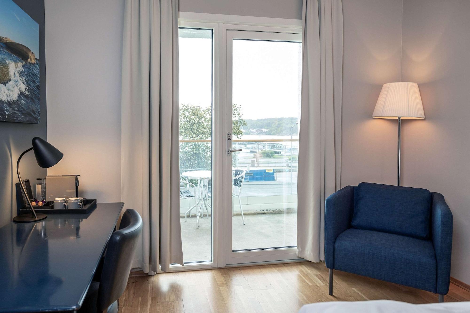 Quality Hotel Grand Larvik Esterno foto