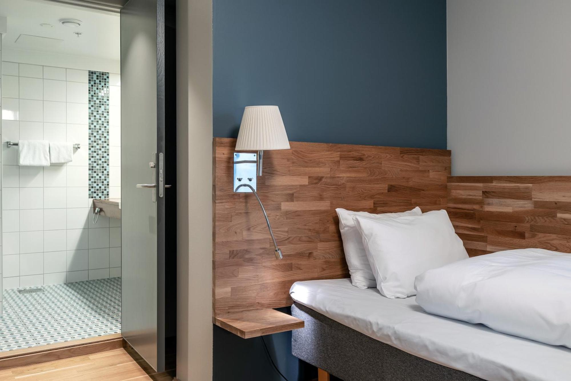 Quality Hotel Grand Larvik Esterno foto